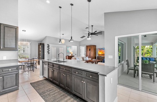 Marco Island House | Starfish Court-Coastal 3 BDR/2BA Waterfront Pool Home