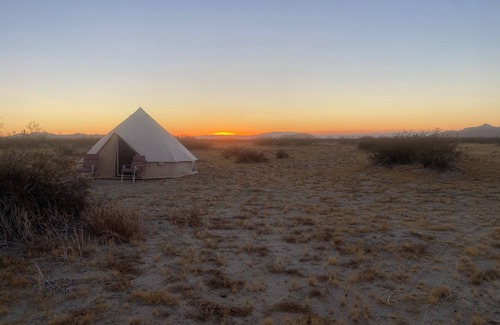 Los Angeles County RV Rental | Stargazers delight at desert🏜 yurt with great sunsets and open landscape
