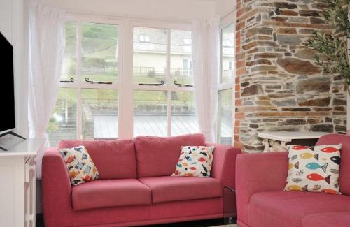 Trebarwith Strand Apartment | Stargazy