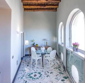 Historical Downtown Salerno Apartment | Starhost - DIMORA COPETA stunning seaview