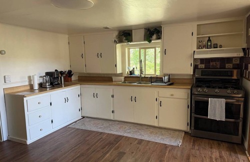 Red Wing Cottage | Starlight Cottage: Unwind in this cozy historic adobe