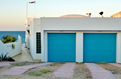 Las Conchas House | Starship Beach House With Panoramic Oceanfront Views On An Endless Beach