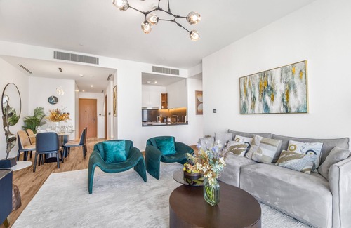 Dubai Marina Apartment | Startling 3BR Apt w/Marina View at VIDA Marina