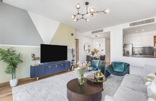 Dubai Marina Apartment | Startling 3BR Apt w/Marina View at VIDA Marina