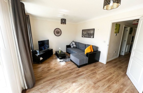 Ipswich House | Starview Apartment-Bruff