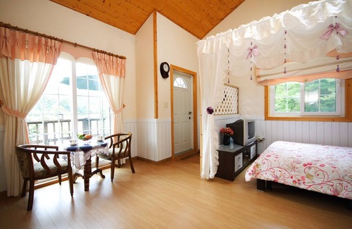 Bongpyeong House | Starvill Pension