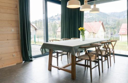 Ujsoy Villa | Stasiówka