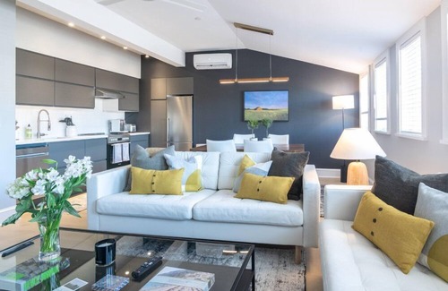 Pawling House | Station Inn Pawling