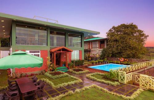 Mahabaleshwar Villa | Status Villa by StayVista - Valleys view, Traditional-modern blend interiors, Private plunge pool & Gazebo