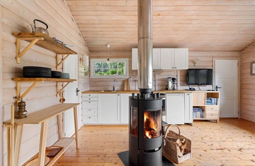 Bjerkreim Cabin | Stavtjørn Apline Lake Haven