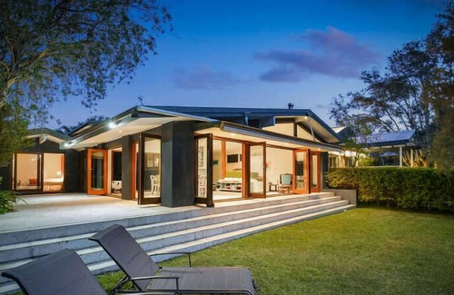 Pearl Beach House | *Stay 3 and only pay for 2 nights this Winter/ Stay 4, only pay 3 nights July School Holiday*
