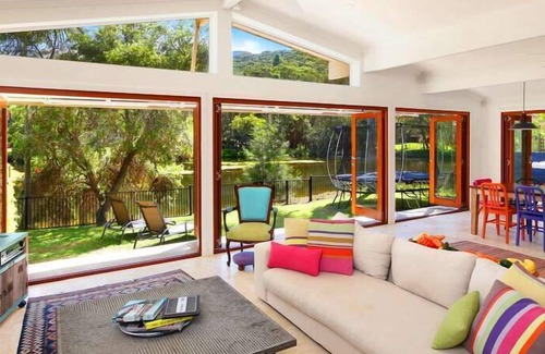 Pearl Beach House | *Stay 3 and only pay for 2 nights this Winter/ Stay 4, only pay 3 nights July School Holiday*