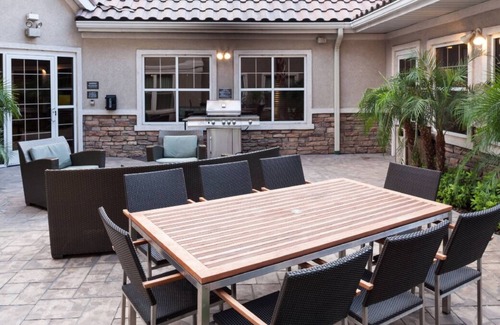 San Bernardino House | Stay Close to Big Bear Mountain! 1 BR Suite w/ Full Kitchen, & Breakfast!