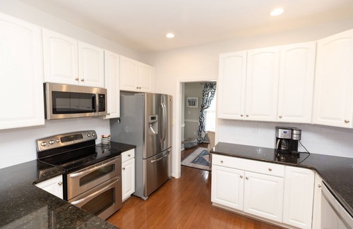 Buechel House | Stay Close to Shops, Restaurants, Fun & Easy Highway Access.