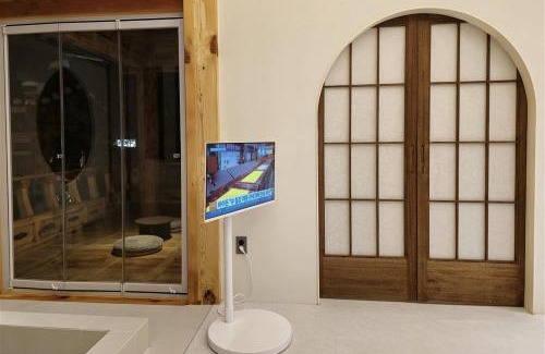 Jeonju House | Stay Hanul Jacuzzi Private Pension