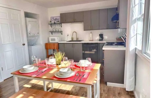 Kimberling City Apartment | Stay Lakeside! Serene and Stylish w/Hot Tub, BBQ