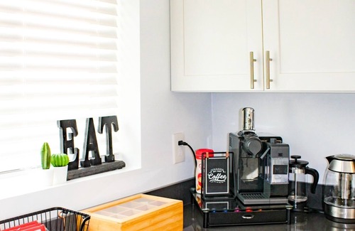 West End House | Stay near Point Defiance Park in our charming 1-bedroom cottage