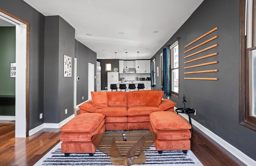 Lockerbie Square House | Stay on Mass Ave | Dine, Shop & More Steps Away