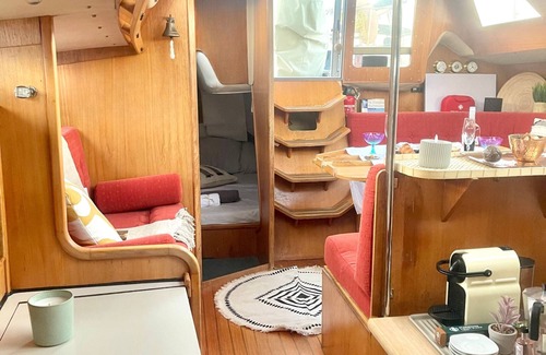 Parque das Nacoes Boat Rental | Stay On - Sailboat