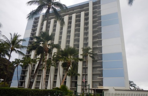 Makaha Condo | Stay On The Beach In Makaha