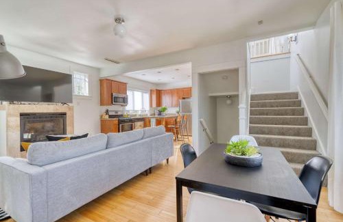 Belmont House | Stay Portland - Casa Solárium, Local Eateries, Parks & Espresso