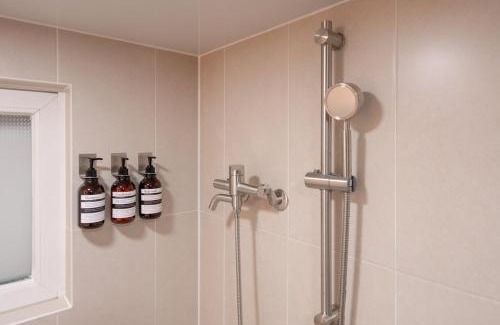 Bangi-dong Apartment | Stay Take a Rest