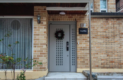 Jongno House | [Stay Vibe] Relaxing and cozy healing house