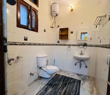 Sector 19 Apartment | Stay with Ankita