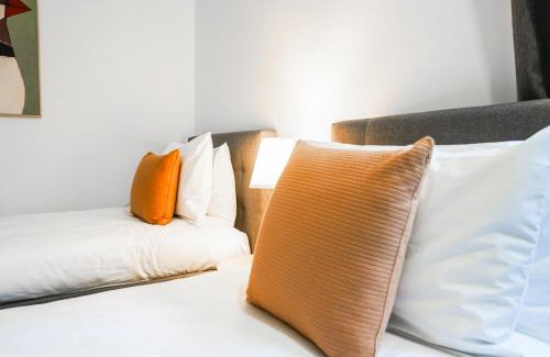 Kings Meadows House | StayAU Newly Luxe 6BR Cradle Mountain with fireplace