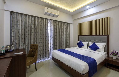Kharadi Hotel | StayBird Divine Suites Business Hotel