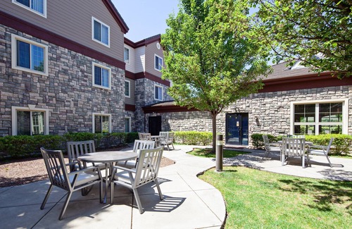 Fairfield Condo | Staybridge King Suite. Pool & Hot Tub. Free Breakfast. Visit a Nearby Winery!