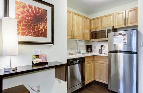 O'Fallon Hotel | Staybridge Suites O'Fallon Chesterfield by IHG