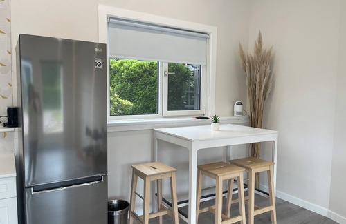Brew Bay Cottage | Staycation Cottage with your private beach