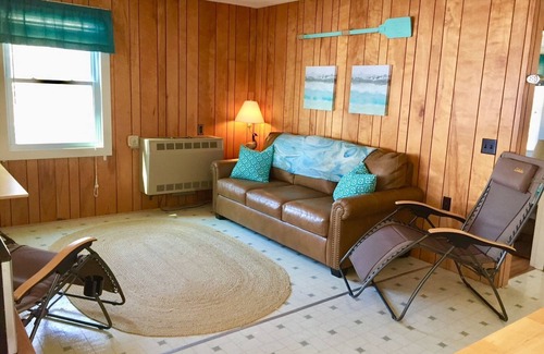 Nottingham Cottage | Staycation + Work From Home in one private setting