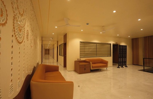 Bhuj Hotel | StayGuru The Canyon Inn