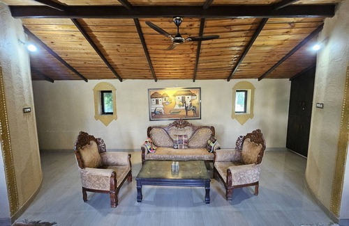Bhuj Hotel | Stayguru The Kutch House