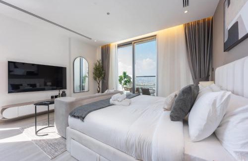 Jumeirah Village Triangle Apartment | StayShort - Sleek Studio in Jumeirah Village Triangle