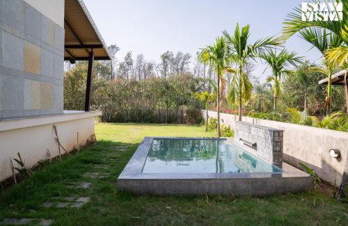 Anjaneri Villa | StayVista at Asteria Enclave with WiFi, Pool, AC