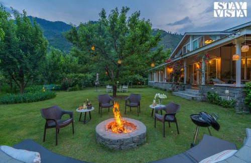 Raison Villa | StayVista at Mayflower Aramgarh with Orchards, BBQ
