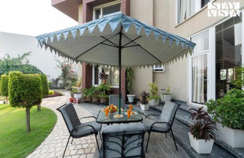 Jammu Villa | StayVista at Meeraas with Balcony, Heater & Lawn