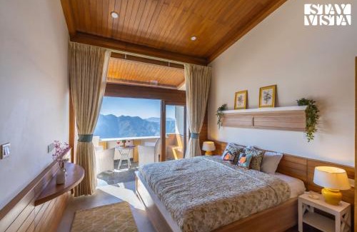Shimla Villa | StayVista at Nook - Elysium Estate 2 BR Cottage with Hill View, Lawn