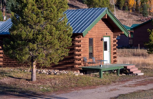 Clark Cabin | Steamboat Lake Outpost, One-Bedroom-Studio Cabins