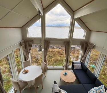 Rossoya House | Steigen Cabin North