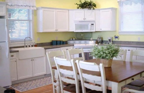 Steinhatchee Resort | Steinhatchee Landing Resort-Wickershack #44-Riverview-*THIRD NIGHT FREE*