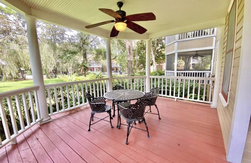 Steinhatchee Cottage | Steinhatchee Landing Resort - Victorian Cottage 8