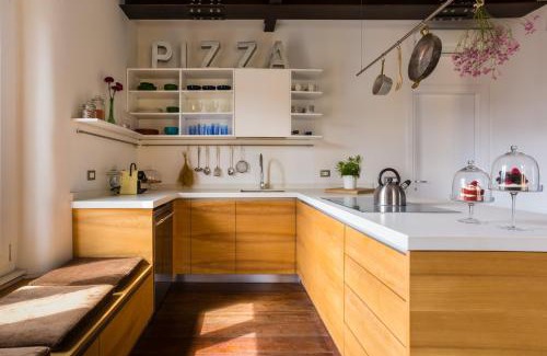 Milan Centre Apartment | Stellar Design 2BR Loft next to Navigli & Duomo