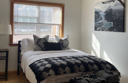 Haines House | Stellar Heli Lodge with game room/lounge, hot tub, amazing mountain views
