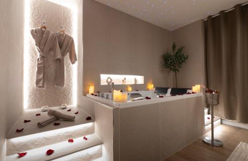 Noisy-le-Sec Hotel | Stellar Suite