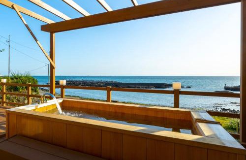 Hayama House | StellaStoria HAYAMA Seaside house with open-air bath