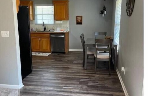 Ozark House | ☕️☕️Step Back into Quaint & Quiet Brookshire☕️☕️